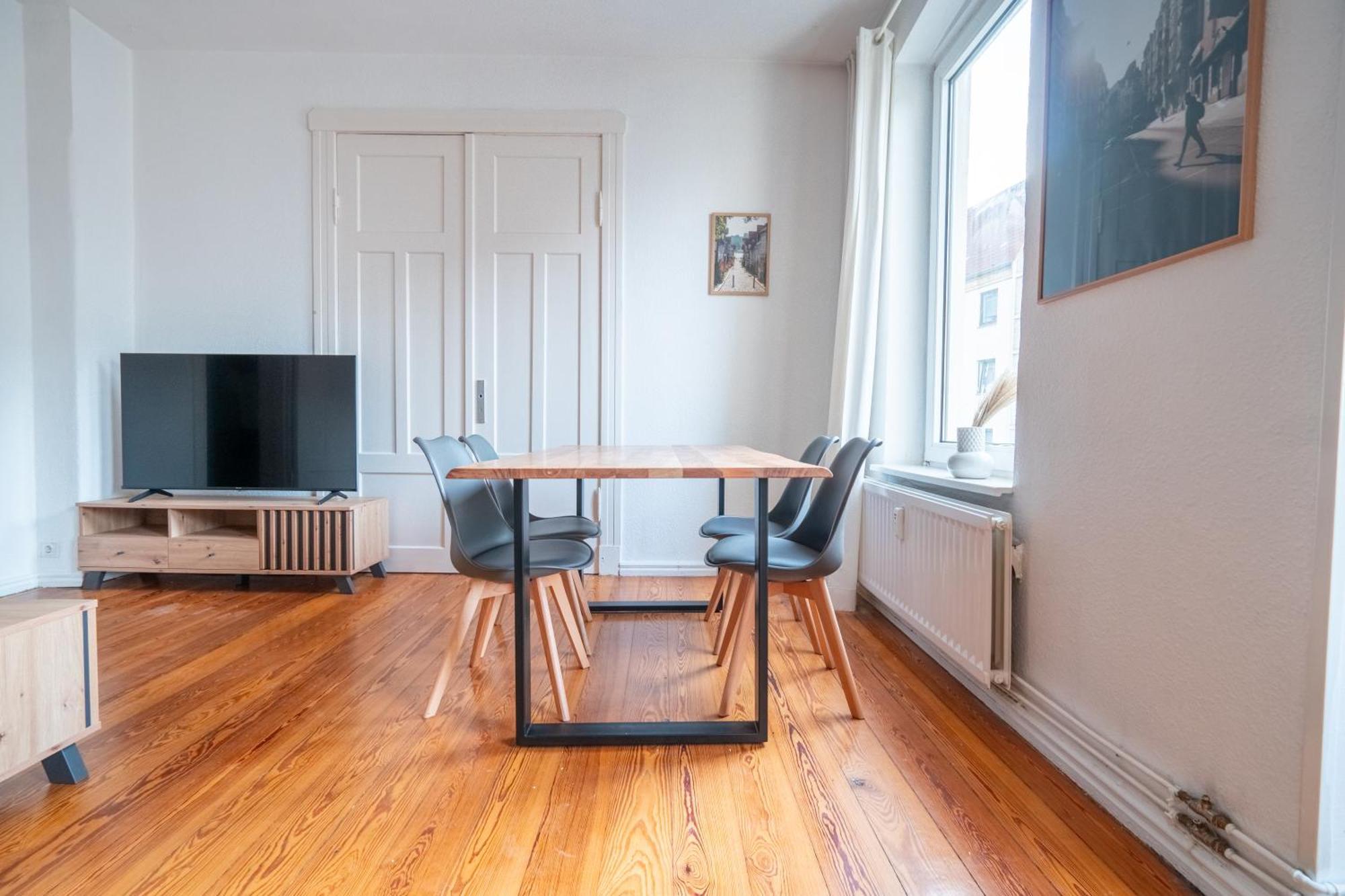 Grosses Apartment Mit 2 Balkonen Zentral Am Nordertor Flensbourg Extérieur photo